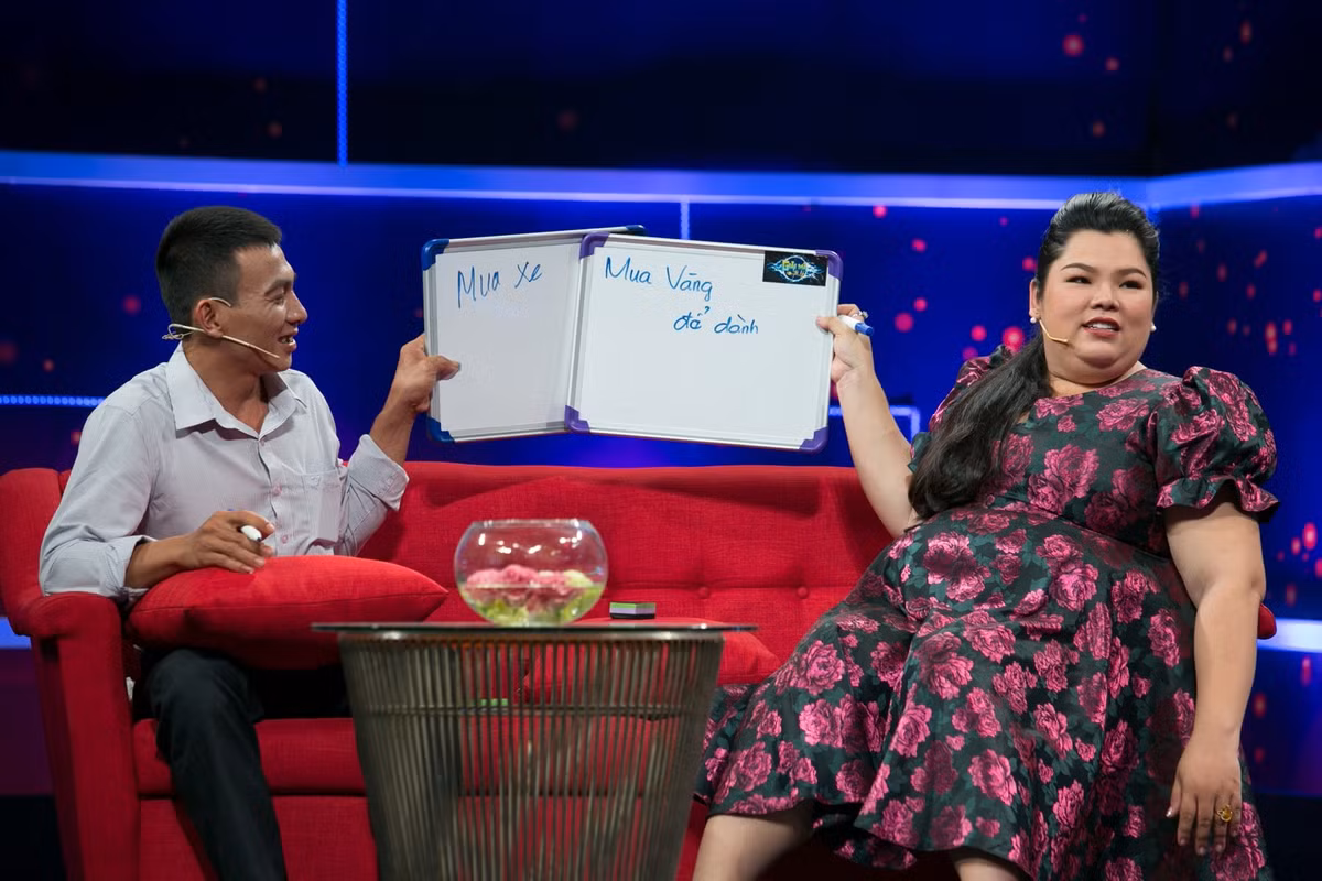 Vo chong Tuyen Map cai nhau truoc gio len song va cai ket bat ngo-Hinh-2