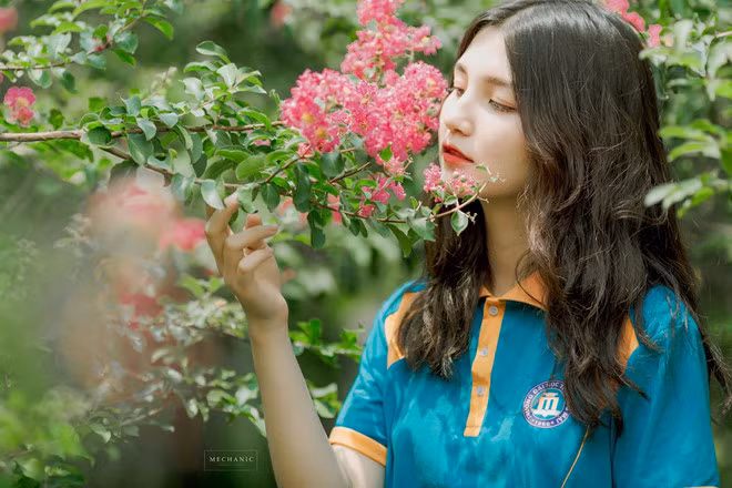 Xon xao ve dep nu sinh Thuong mai thuong bi nham la gai lai Tay-Hinh-2