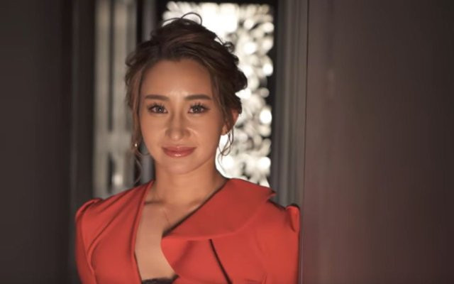 Nu tiep vien quan bar kiem 1 ty/thang, noi khong voi 