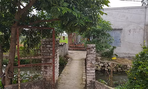 Su that clip nguoi cha say ruou dot quan ao, sach vo cua con