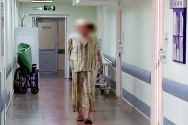 Nguoi dan ong bi dong bang song lai bang bien phap soc