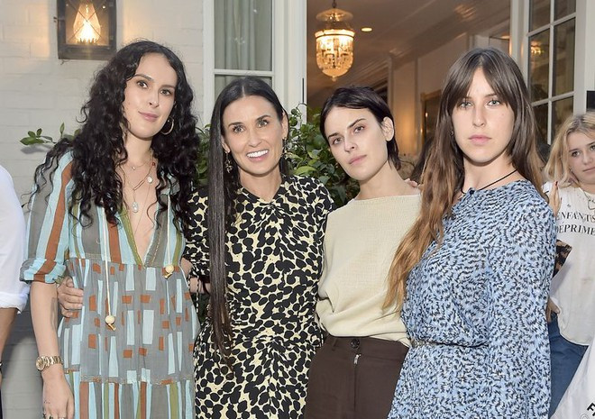 Sao Hollywood bi 3 nguoi con tu mat vi nghien ruou-Hinh-2