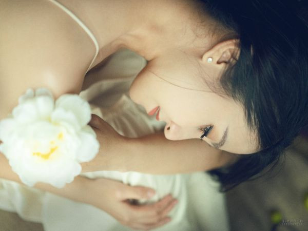 Day la bieu hien cua nguoi phu nu duoc quy nhan phu tro ca doi