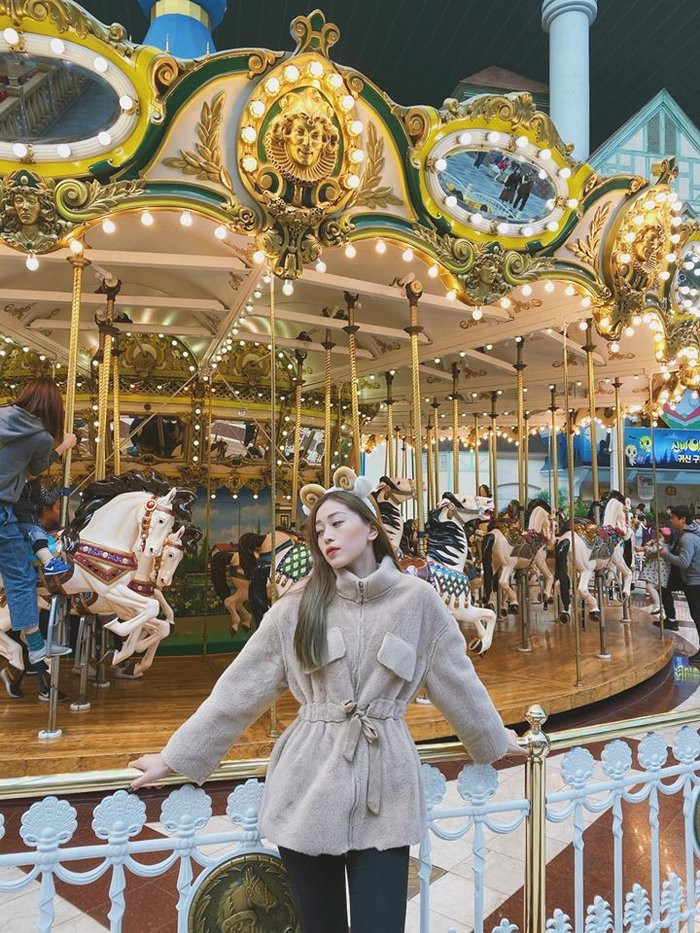 A hau Phuong Nga don sinh nhat tuoi 21 ngot ngao ben ban trai-Hinh-3