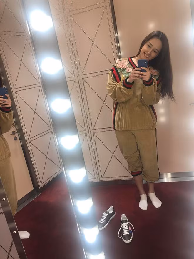 Trên trang cá nhân, Mai Phương Thúy nhiều lần chia sẻ những khoảnh khắc hồn nhiên nhất của bản thân, không màu mè giấu diếm. Đây cũng là điểm khiến cô khác biệt với nhiều hoa hậu Việt.