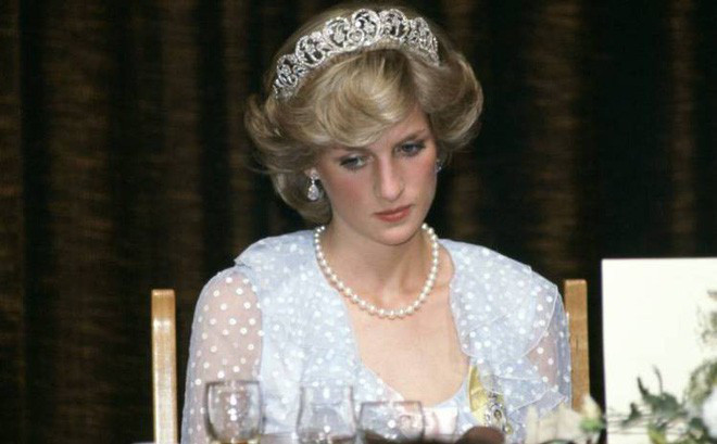 Dieu cong nuong Diana muon co de niu keo cuoc hon nhan