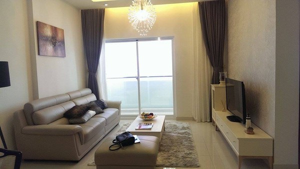 Nội thất sang trọng của căn hộ trị giá 2,4 tỉ đồng của nàng hot girl khi ấy mới 20 tuổi. Căn hộ nằm ở quận 7 thành phố Hồ Chí Minh.