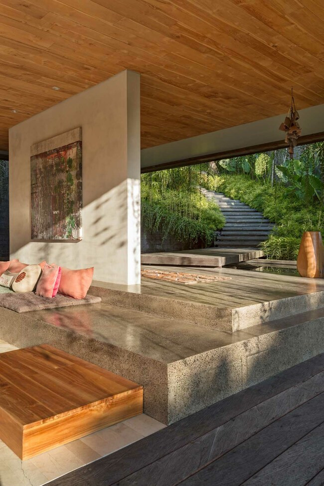 Thiết kế nội thất có sự giao hòa giữa nét hiện đại và cổ kính.