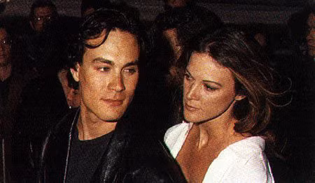 Bi mat khoanh khac cuoi doi cua con trai Ly Tieu Long-Hinh-2