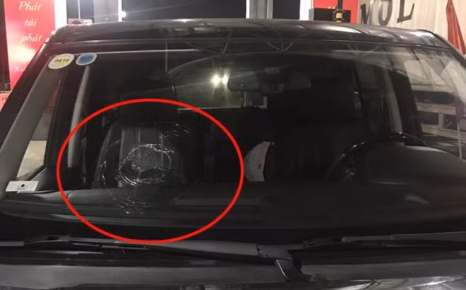 Nguoi dan ong Ha Noi bi ban gai 