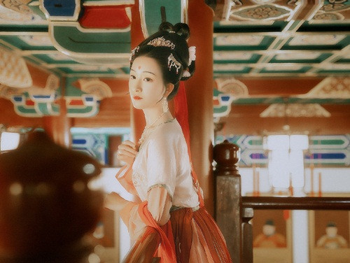 Gai e thanh cong nhat lich su, 44 tuoi moi cuoi, sinh mot nu nhi dac biet-Hinh-2