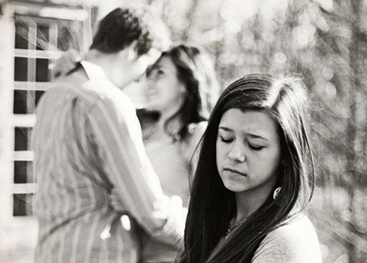 Co nen tien den voi nguoi yeu cu cua ban than?