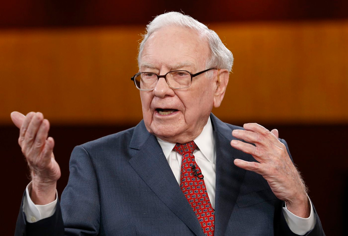 Ty phu Warren Buffett bat mi cach don gian gia tang thu nhap