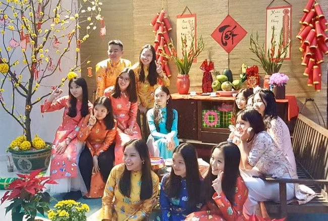 Thần thái tốt cùng nhan sắc nổi bật, rất nhiều người tin chắc Thảo Linh sẽ sớm trở thành một người mẫu thực thụ hoặc thậm chí là Hoa hậu trong tương lai.