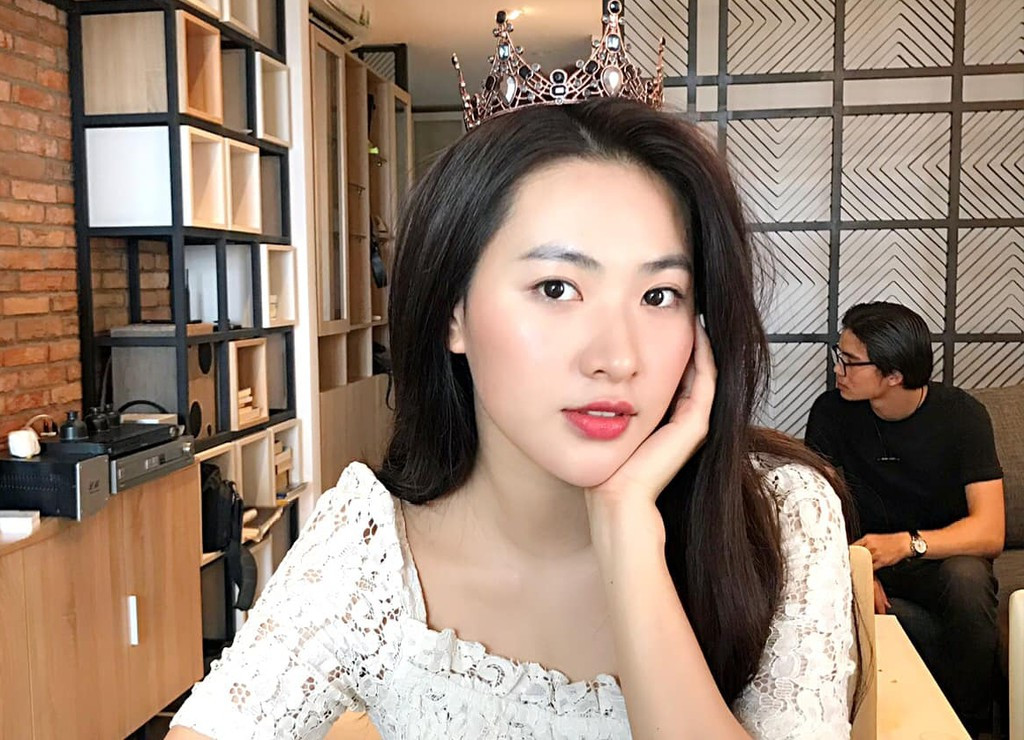 Minh Trang được khen xinh đẹp khi tham gia nhiều MV của Noo Phước Thịnh, Thịnh Suy, Min... Trước đó, cô tham gia diễn xuất trong một số phim truyền hình nhưng chưa được chú ý. “Việc đóng MV theo tôi thấy sẽ có độ phủ sóng tốt và giúp người xem dễ ấn tượng hơn, vì xem MV không mất nhiều thời gian. Khán giả chỉ phải bỏ ra từ 5 đến 7 phút là nắm gọn nội dung câu chuyện", Minh Trang tâm sự về cơ hội xuất hiện trong các MV.