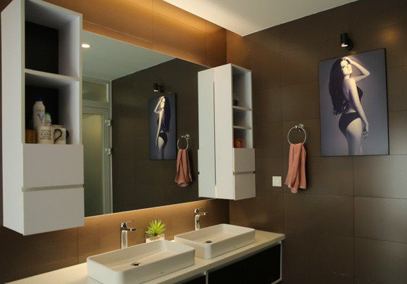 Mọi thứ được cô trang trí thanh lịch, nhẹ nhàng nhưng cũng gọn gàng và ấm cúng.