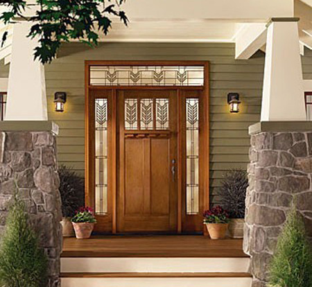 4. Cửa trước/ lối vào chính: Cửa trước là phần quan trọng nhất của ngôi nhà khi xem phong thủy. Cửa trước đại diện cho nguồn năng lượng sẽ đi vào nhà và quyết định cuộc sống của gia đình bạn. Khi thiết kế cửa trước gia chủ cần chú ý những điểm sau: - Cửa trước được xây dựng rõ ràng, nổi bật - Cửa trước cần phải mở ra từ bên trong - Đảm bảo cửa trước không thẳng cửa sổ hoặc cửa ra vào nào khác - Cửa trước không nên nhìn vào phòng tắm hoặc nhà kho. 