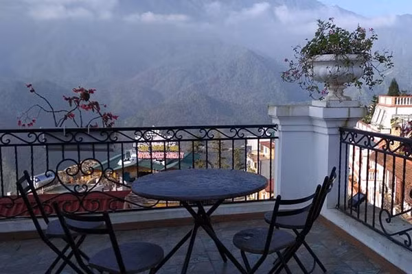 Hoang hon phat hien chong sap cuoi la nguoi moi gioi gai mai dam