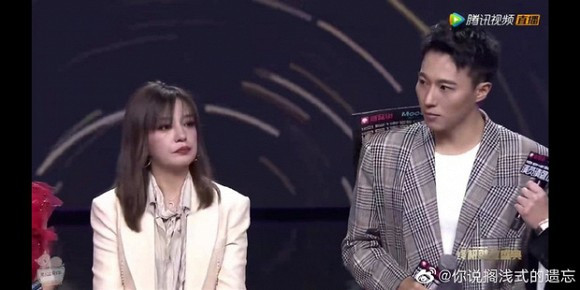 Trieu Vy lo dau hieu lao hoa tren song truyen hinh sau lum xum quyt no