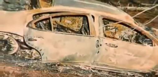 Chiếc xe mà ba nạn nhân sử dụng được tìm thấy dưới vực, trong tình trạnh bị cháy rụi.