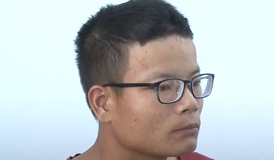 Khoi to thanh nien quyt tien mua dam roi dam 2 nguoi trong thuong