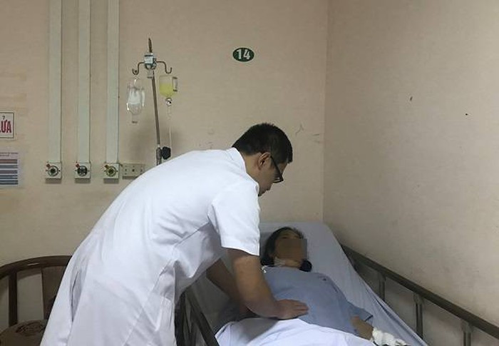 Nu benh nhan 6 lan ngung tuan hoan suyt chet vi an chay 45 ngay