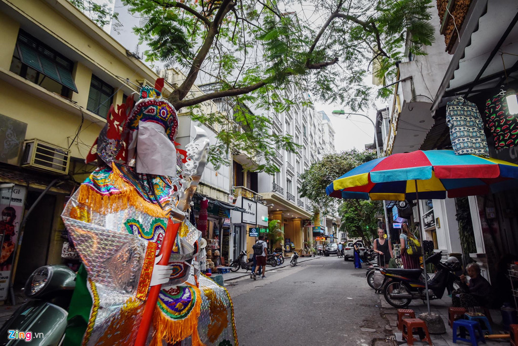 Tiếp theo đó là phố Bảo Khánh, cũng ở mức tròn 1 tỷ đồng/m2.