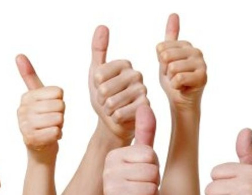 Ngón tay cái ngắn và to, đây là người nhiệt tình, yêu thương cuồng nhiệt, khả năng kiềm chế cảm xúc không tốt. Ngón tay cái mảnh, đầu hơi bè, bạn là người bạo dạn, gan lì nhưng nhạy cảm và hay mơ mộng. Trong cuộc sống bạn gặp phải thất bại nhiều hơn thành công, đời sống chỉ ở mức đủ ăn đủ mặc.