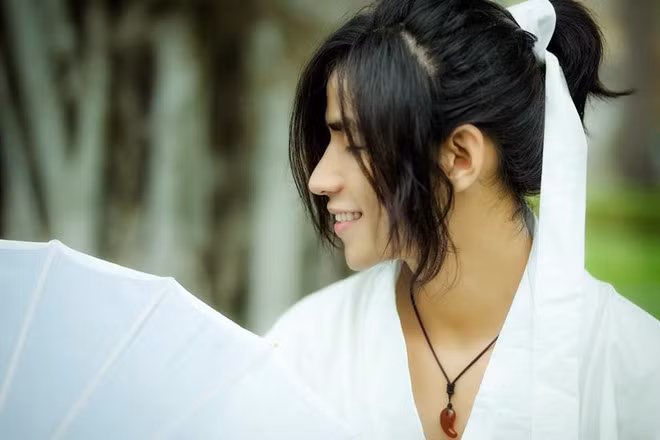 Thay doi kieu toc, 9x duoc dan mang khen lot xac thanh cong-Hinh-2