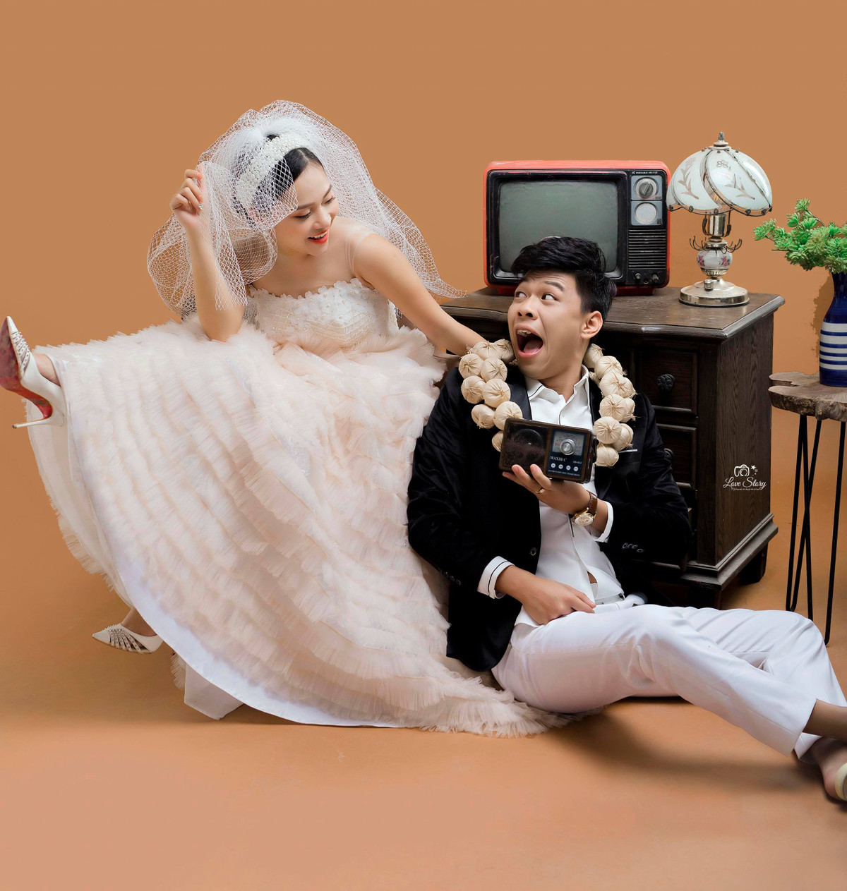 Trung Ruoi: ‘Vo sap cuoi dien va lap di giong toi’