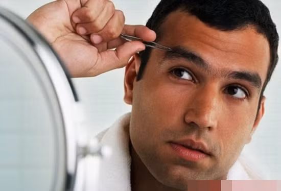 Cố nhân dạy, tâm sinh tướng. Nếu bản mệnh sở hữu những nét tướng trên, không đồng nghĩa cả đời bạn sẽ lận đận, trắc trở. Nếu làm việc tốt, nghĩ điều thiện, luôn tự trau dồi kiến thức, tự khắc sẽ tỏa ra chân quang khiến Thần Tài rơi lệ cảm động mà phù hộ trọn đời. Những thông tin trên chỉ mang tính chất tham khảo mà thôi!