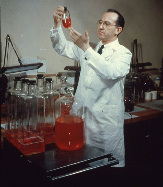 6 thi nghiem kinh di ma cac nha khoa hoc tung lam voi chinh minh-Hinh-3