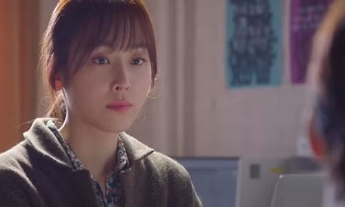 Bi bat qua tang ngoai tinh, toi soc truoc hanh dong cua vo