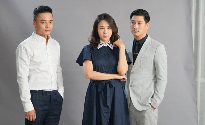 Thai 'Hoa hong tren nguc trai' bi ban dien lo tay dam tren phim truong-Hinh-2