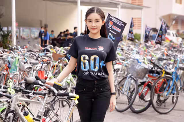 Hoa hau Le Au Ngan Anh thuyet trinh ve quyen binh dang phu nu-Hinh-2