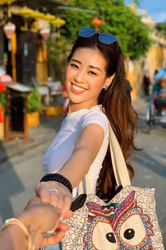 HH Khanh Van bat ngo tiet lo dieu it biet ve nguoi yeu cu