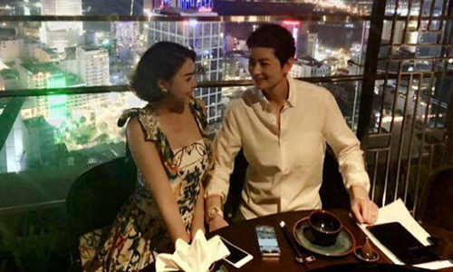 Người được cho là bạn gái của Thúy Vinh sau tin đồn ly hôn hiện đang liên tục tố cựu người mẫu trốn nợ trên facebook.