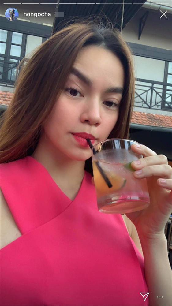 Ho Ngoc Ha bat ngo len tieng dap tra tin don tan trang nhan sac