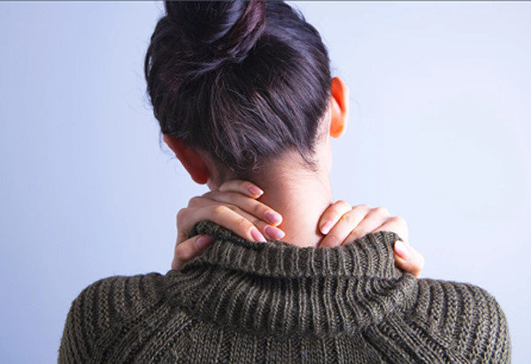 Xoay co cho do moi, co gai 23 tuoi dot quy, liet nua nguoi