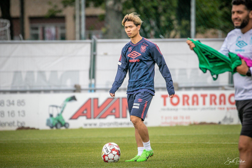 Cong Phuong: 'Toi song trong su vo danh o Bi'-Hinh-3