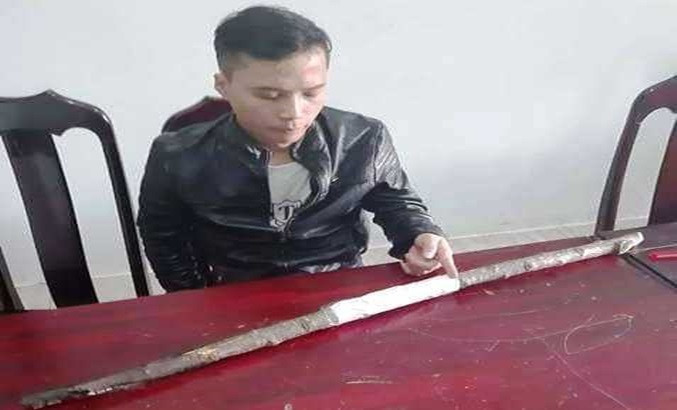 Kho chiu tieng phao no, ga trai dung cay cui danh chet nguoi