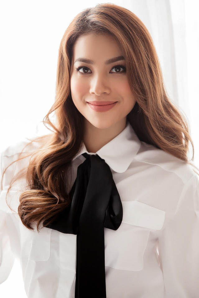 Pham Huong lan dau len tieng truoc tin don sang My ket hon va sinh con