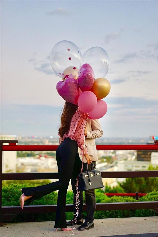 Pham Huong lan dau len tieng truoc tin don sang My ket hon va sinh con-Hinh-2