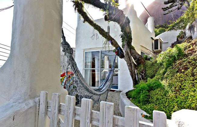 Casablanca 1, Rio de Janeiro, Brazil: Với tầm nhìn tuyệt đẹp ra Đại Tây Dương. Từ đây, đi bộ khoảng năm phút đến bãi cát trắng của bãi biển Vidigal.