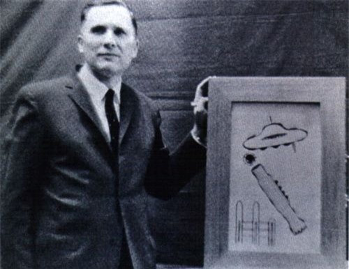 Nhà nghiên cứu UFO - Albert Bender.