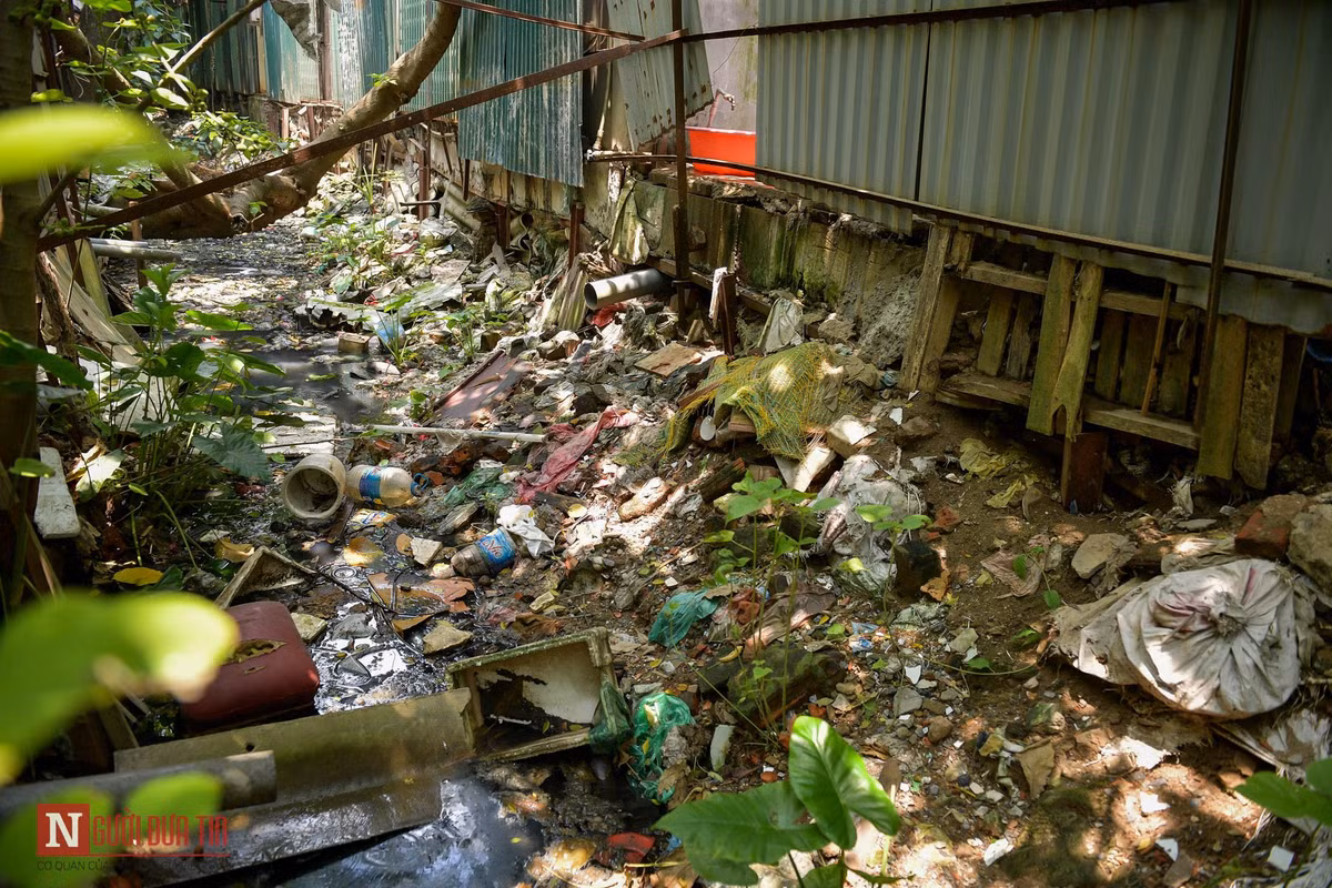 Cuoc song khon kho cua nguoi dan Thu do ben canh con muong 