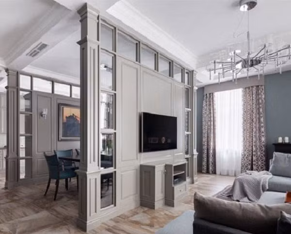 Để có được bức vách phá cách nhưng cũng đầy thẩm mĩ, bạn có thể cân nhắc kết hợp gạch với gỗ, gỗ với kính,…- một chút hiện đại kèm một chút cổ điển, tinh tế mà bạn chẳng thể bỏ lỡ.