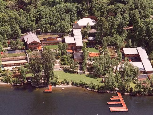 Mức giá lô đất ban đầu được mua là 2 triệu USD hồi năm 1988.