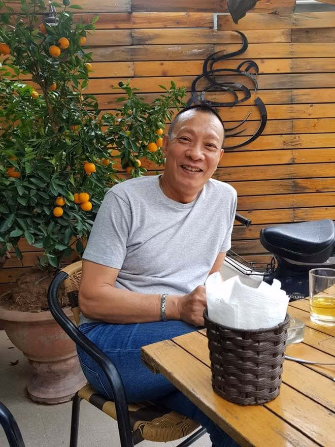 "Thời gian bây giờ là của mình, quyết định là của mình, thích chơi gì thì chơi, muốn đi đâu thì đi, chương trình nào được mời nếu cảm thấy thích thì tham gia, không thì từ chối.", anh từng chia sẻ với Zing.vn.