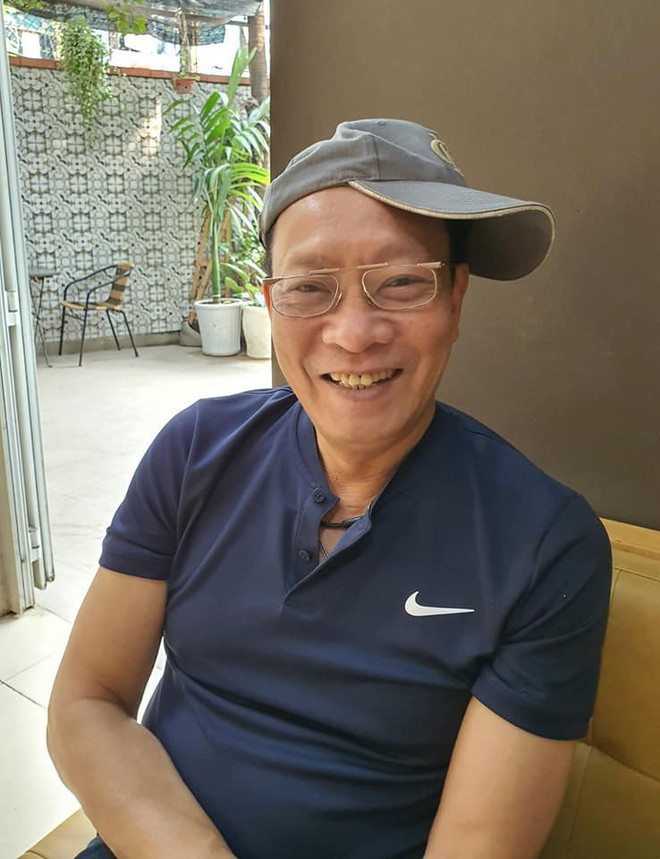 “Tôi vốn nói không với Facebook, nhưng lại thấy rất nhiều tài khoản lấy tên tôi, rồi có cả thông tin bịa đặt là tôi quảng cáo cho thuốc ngáy ngủ. Chuyện đó khiến tôi không chịu nổi. Với tôi, đó là những người hèn vì không dám dùng tên thật và lừa đảo đê tiện”, MC kỳ cựu cho hay.